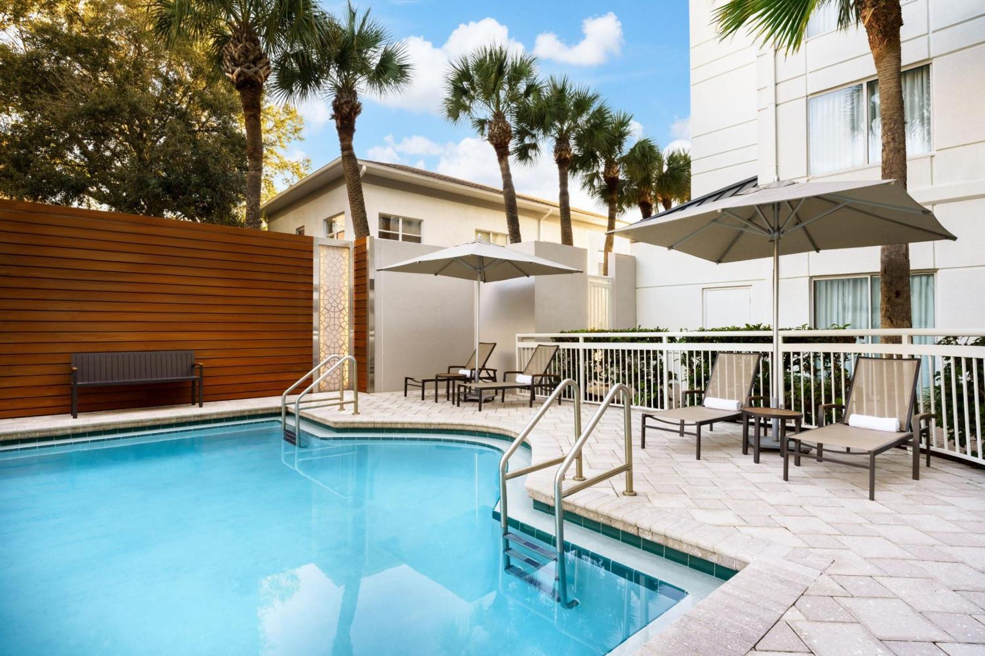 Courtyard By Marriott Orlando Downtown Hotel Exterior photo