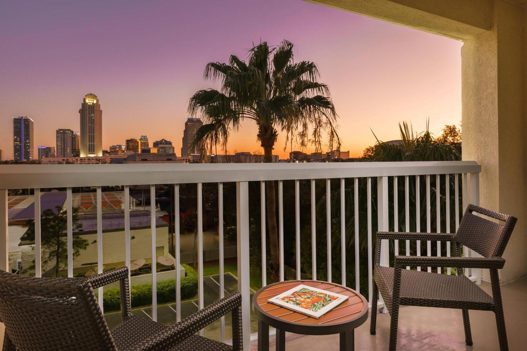 Courtyard By Marriott Orlando Downtown Hotel Exterior photo